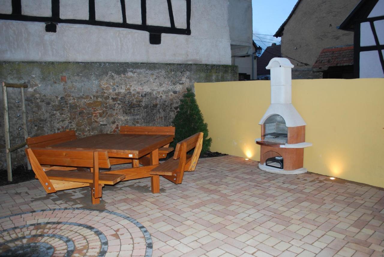 Maison A Colombage De 1602 Wintzenheim Exterior foto